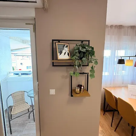 Nar Royalton #01 Free Parking * Ni